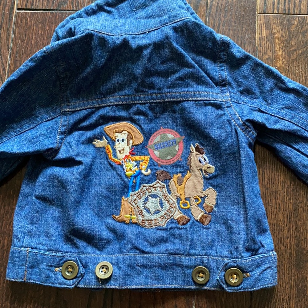 🌶 5 for $20: Disney jean jacket